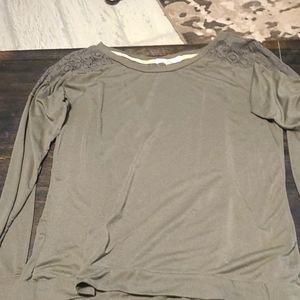 green long sleeve shirt